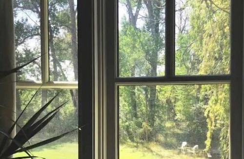 Taos House | Monthly vacation spot - walk to plaza, ski at TSV