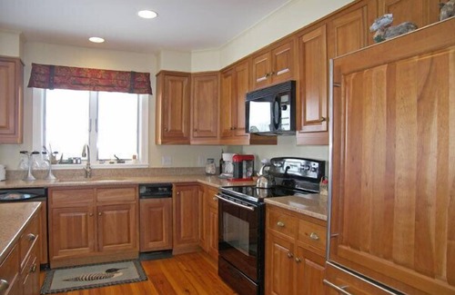 Lincoln House | Multi-level home, AC, mountain views, pool access, near Loon. K0012 by LRS