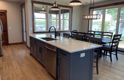 Pequot Lakes Cabin | NEW! 2023 Built Spacious Lake Home on Cross Lake