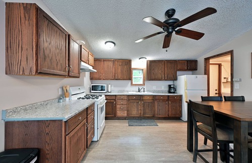 Webb Lake Cabin | NEW! Perfect for ATV and Snowmobiles, sleeps 6, great outdoor spaces