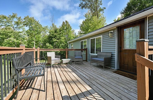 Webb Lake Cabin | NEW! Perfect for ATV and Snowmobiles, sleeps 6, great outdoor spaces