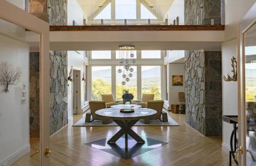 Stowe House | Nine Hearths Estate