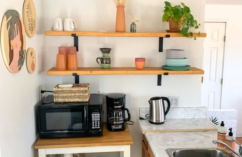 Alamedan Valley Apartment | North Valley Casita near Balloon Fiesta Park
