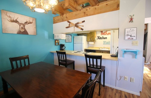 Angel Fire Condo | Only steps to the slopes!