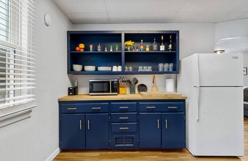 East End Apartment | Pattison`s Peaceful Retreat