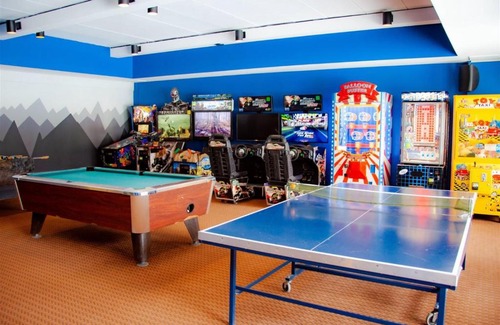 Lincoln Apartment | Pb Feb 16th- Feb 23rd, 2lev, Lincoln