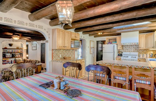 Taos House | Peaceful retreat with amazing mountain views, fireplaces & private hot tub