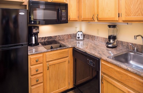 Northeast Santa Fe House | Perfect Getaway! Four Awesome Units w/Kitchen, Pool, Shop at Santa Fe Place Mall