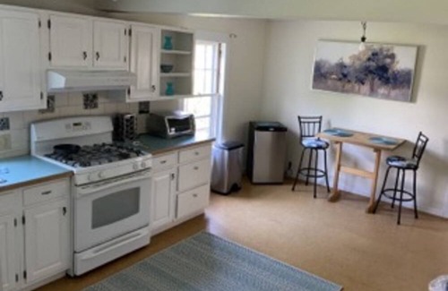 Brattleboro Resort | Private room ∙ 1 guest