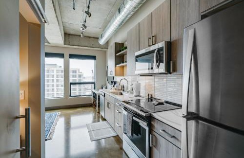 Warehouse District Apartment | Sable 606 - One Bedroom