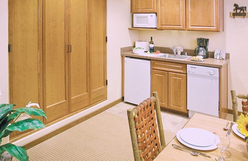 Taos House | Sangre de Cristo Mountains, Art Galleries, Tex-Mex Cuisine Galore!
