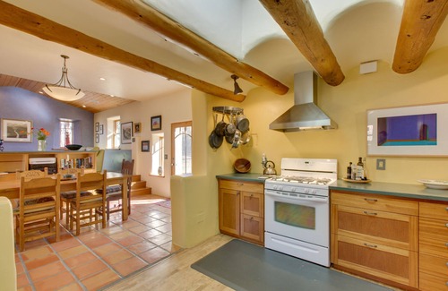 Taos House | Spacious Adobe Home < 1 Mi to Downtown Taos!