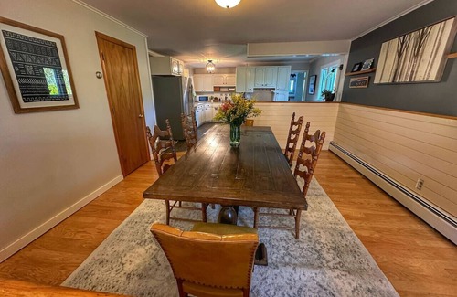 Manchester Center Apartment | Sunrise Surprise spacious great for entertaining