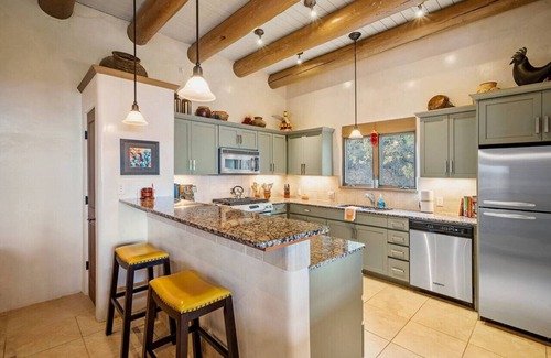 Tesuque House | Sunset View Villa at Bishop`s Lodge