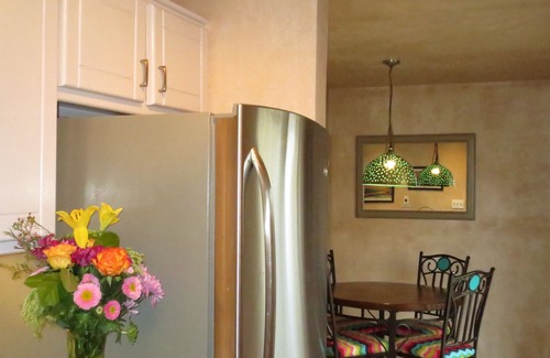 South Capitol Condo | Superb Santa Fe HQ - Prime Location in the Heart of Santa Fe - Decked Digs