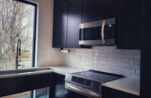 Town of White Creek Cottage | The Crik House: Modern digs, American farm country