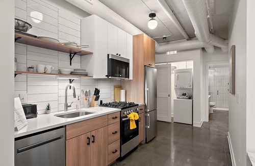 Warehouse District Apartment | TWO CozySuites NLG - Modern condo 12 and 8
