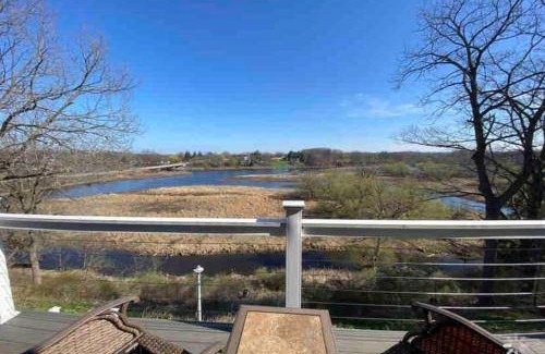 Port Ontario Villa | Villa ∙ 5 bedrooms ∙ 12 guests
