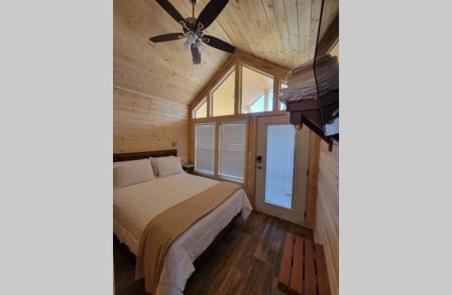 Valle Ski Chalet | 076 Tiny Home nr Grand Canyon South Rim Sleeps 8