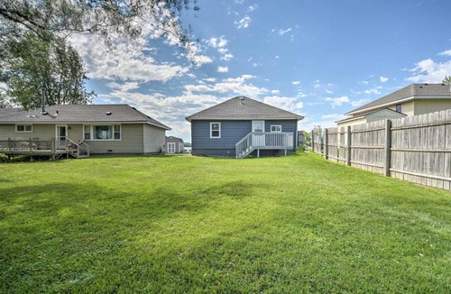 Lindstrom House | 1-Bedroom Beach House on Snowmobile Trail!