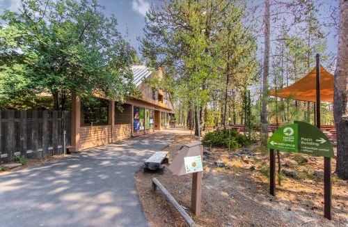 Overlook Park House | 1 Landrise