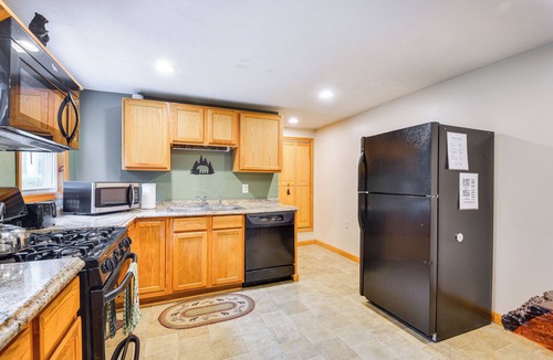 Brantingham Cottage | 1 Mi to Brantingham Lake: New York Getaway!