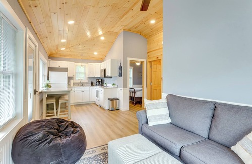 Lake George House | 1 Mi to Village: Waterfront Oasis in Lake George!