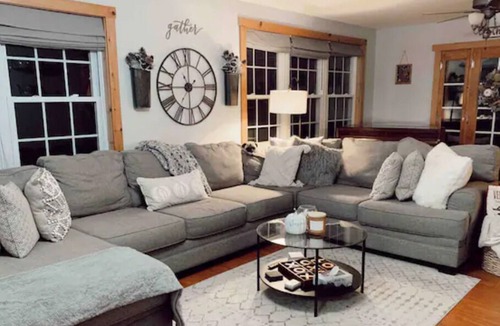 Wolcott House | 10 Acres w FirePit, HotTub, Near Stowe/Lake Elmore