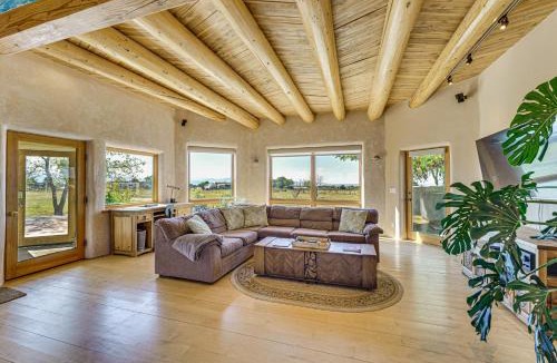 Arroyo Seco House | 10 Mi to Taos Ski Valley Mtn-View Duplex with Deck!