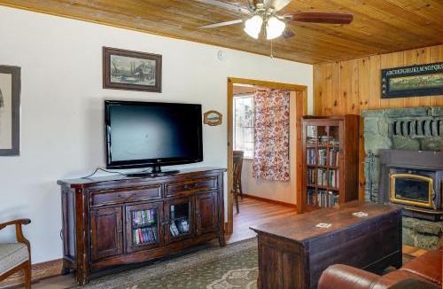 Tehachapi House | 10 Mi to Tehachapi Mountain Park: Mtn-View Cabin!