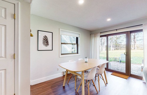 West Hartford House | 100 m² House ∙ 2 bedrooms ∙ 6 guests