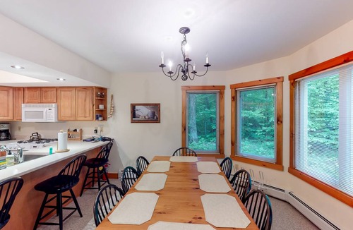 North Troy Condo | 102 m² Condo ∙ 2 bedrooms ∙ 5 guests