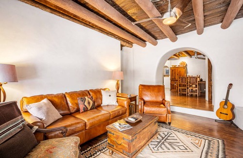 Taos House | 102 m² House ∙ 2 bedrooms ∙ 4 guests