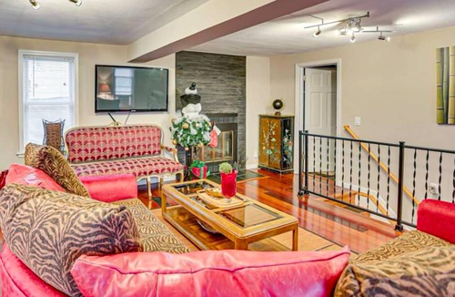 Golden Valley House | 102 m² House ∙ 3 bedrooms ∙ 5 guests