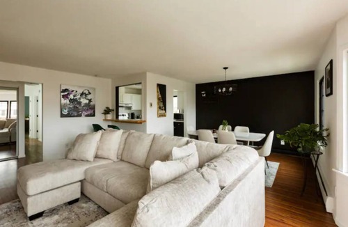 Triangle Apartment | 104 m² Apartment ∙ 2 bedrooms ∙ 4 guests