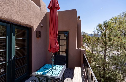 Downtown Santa Fe Condo | 105 m² Condo ∙ 2 bedrooms ∙ 4 guests