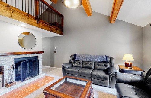 West Dover Condo | 107 m² Condo ∙ 2 bedrooms ∙ 8 guests