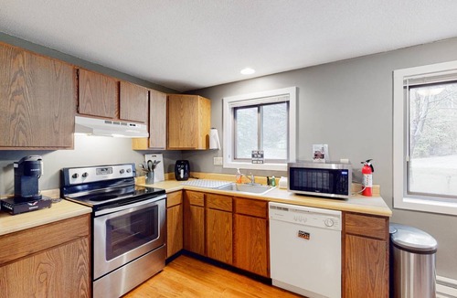 West Dover Condo | 107 m² Condo ∙ 2 bedrooms ∙ 8 guests