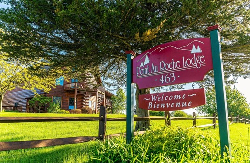 Point Au Roche Villa | 11-Bedroom Family Retreat/Wedding - Lake Champlain
