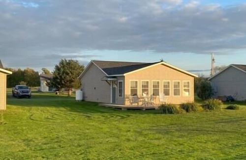 Alburg House | #11 Isle View - Fishing, Sunsets, Beaches, Golfing