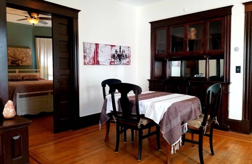 Powderhorn Park Apartment | 111 m² Apartment ∙ 3 bedrooms ∙ 5 guests