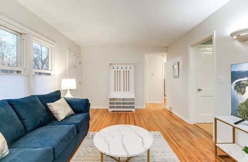 St. Louis Park House | 123 m² House ∙ 3 bedrooms ∙ 6 guests
