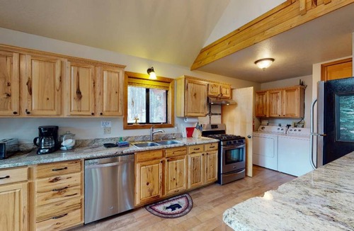 Angel Fire House | 138 m² House ∙ 2 bedrooms ∙ 9 guests