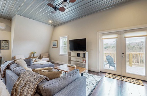 Littleton House | 139 m² House ∙ 2 bedrooms ∙ 6 guests