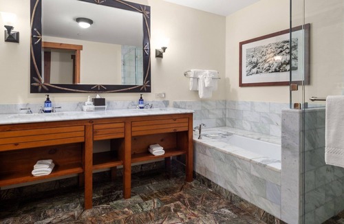 Stowe Area Cabin | #1421 | Studio | Amazing Full Mountain Views | Fourth floor