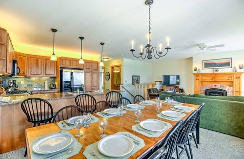 North Troy Apartment | 148 m² Apartment ∙ 3 bedrooms ∙ 8 guests