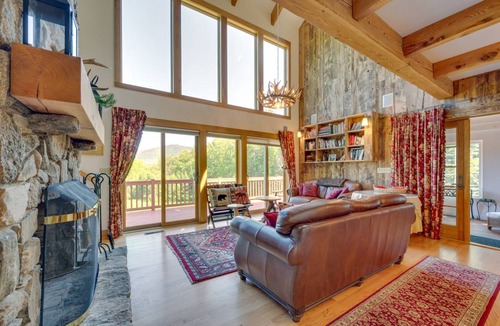 Franconia House | 157 m² House ∙ 3 bedrooms ∙ 6 guests