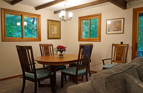 Moultonborough Ski Chalet | 167 m² Chalet ∙ 4 bedrooms ∙ 9 guests