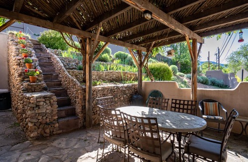 Historic Eastside House | 177 m² House ∙ 3 bedrooms ∙ 6 guests