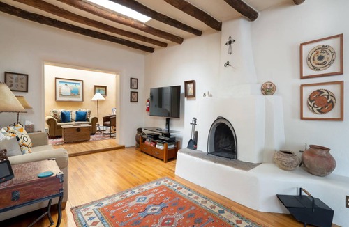 Historic Eastside House | 177 m² House ∙ 3 bedrooms ∙ 6 guests